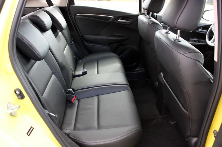  Honda Fit 2014 года  (US) (фото 34 из 68)
